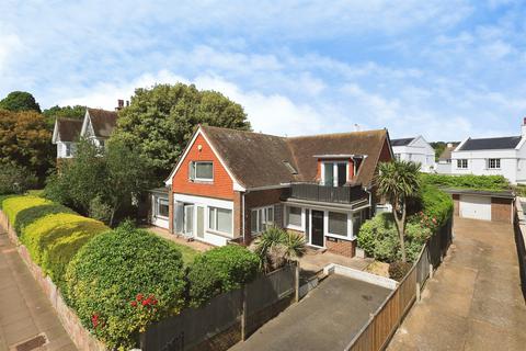 3 bedroom detached house for sale, Dukes Drive, Eastbourne