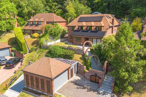 5 bedroom detached house for sale, Hillside Road, High Wycombe HP10