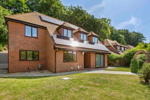 5 bedroom detached house for sale, Hillside Road, High Wycombe HP10