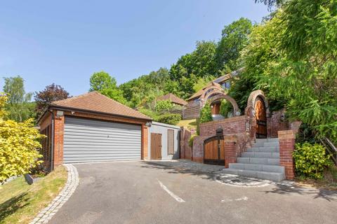 5 bedroom detached house for sale, Hillside Road, High Wycombe HP10