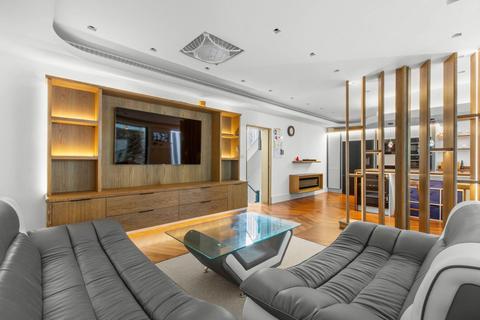 5 bedroom detached house for sale, Hillside Road, High Wycombe HP10