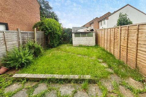 2 bedroom house to rent, Lathbury Close, Derby, DE21