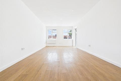 2 bedroom apartment to rent, High Street, West Drayton UB7