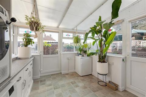 3 bedroom end of terrace house for sale, Park Grove, Portsmouth