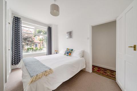 2 bedroom end of terrace house for sale, Gore Road, London, SW20