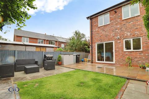 undefined, The Hawthorns, Haslington
