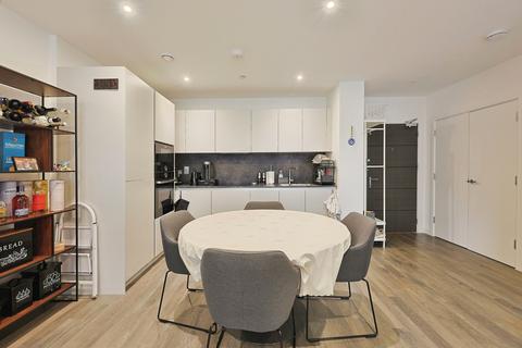 1 bedroom apartment for sale, Streamdale Road, London, W3