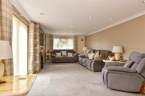 5 bedroom detached house for sale, Southsea Avenue, Sheerness ME12