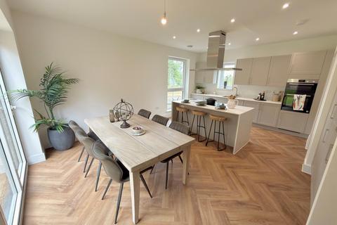undefined, Thames View, Blunsdon, Swindon