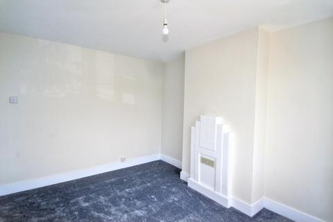 3 bedroom terraced house to rent, Buckhurst Way, Buckhurst Hill, IG9