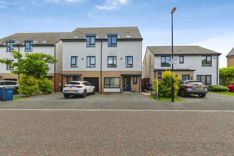 4 bedroom semi-detached house for sale, Wetherall Close, Sunderland, Tyne and Wear, SR5