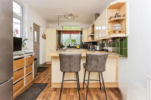 4 bedroom detached house for sale, Kenton Park Road, HARROW