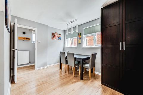 3 bedroom end of terrace house for sale, Springfield Drive, Abingdon
