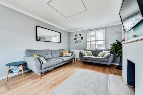 3 bedroom end of terrace house for sale, Springfield Drive, Abingdon