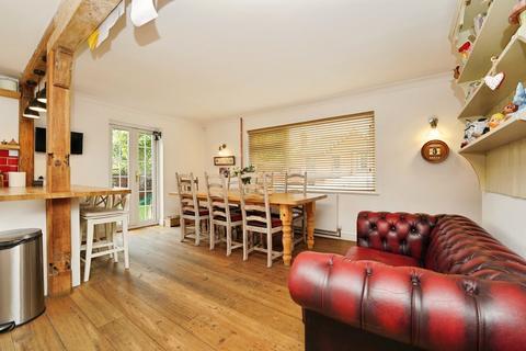 5 bedroom detached house for sale, Chestnut Lane, Stroud GL5