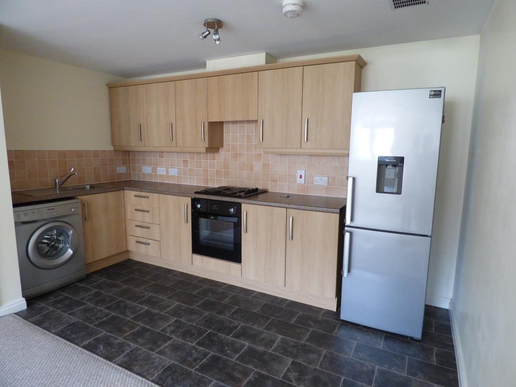 Lowbridge Court, Liverpool, L19 – pohled 2