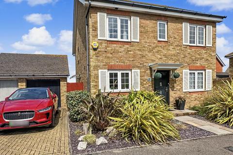 4 bedroom detached house for sale, Flint Way, Peacehaven, BN10 8GN