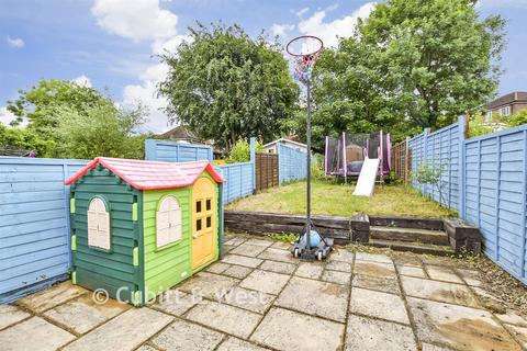 2 bedroom end of terrace house for sale, Godstone Road, Caterham CR3