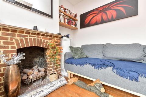 Godstone Road, Caterham CR3