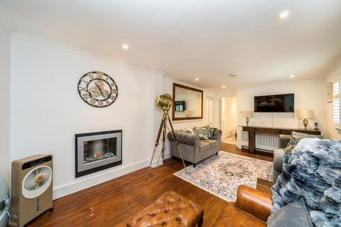 2 bedroom bungalow for sale, Occupation Lane, Woolwich