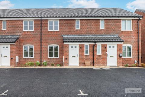 3 bedroom semi-detached house to rent, Hood Close, Market Harborough