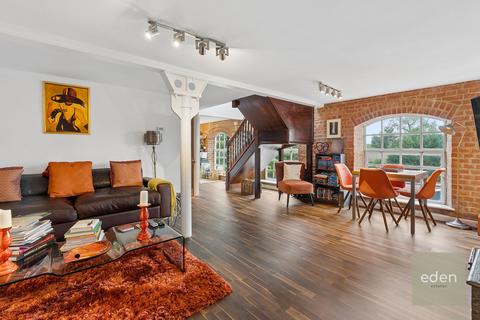2 bedroom flat for sale, Mill Street, East Malling, ME19