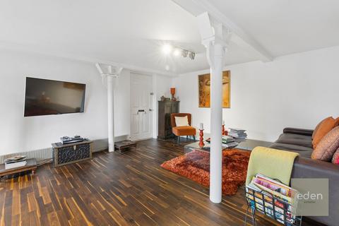 2 bedroom flat for sale, Mill Street, East Malling, ME19
