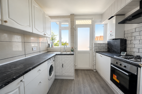 2 bedroom flat for sale, Tanfield Avenue, Neasden  NW2
