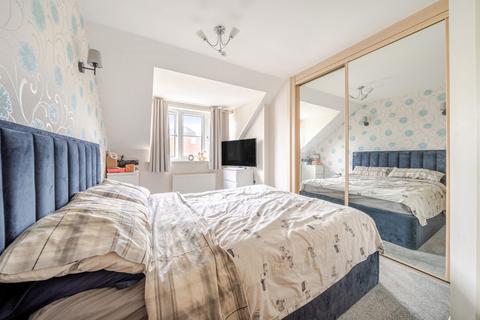 2 bedroom flat for sale, Broadacre Place, Hampshire PO14
