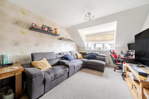 2 bedroom flat for sale, Broadacre Place, Hampshire PO14