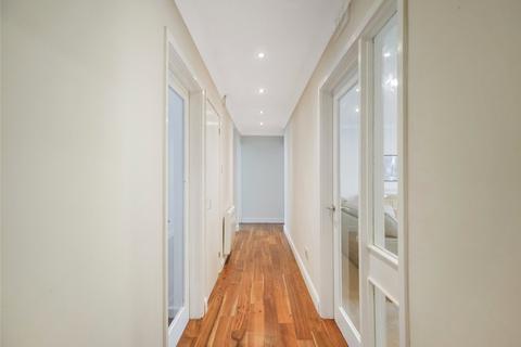 2 bedroom flat for sale, Bankholm Place, Clarkston, Glasgow, East Renfrewshire, G76