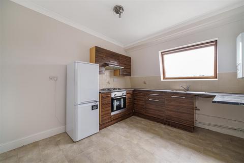 2 bedroom flat to rent, Cotswold Street, West Norwood, SE27