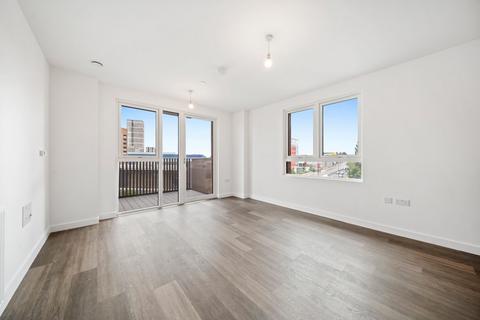 1 bedroom flat to rent, Horn Lane, London W3