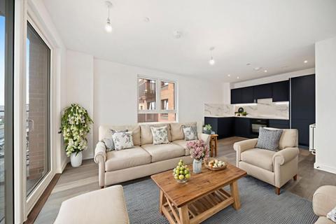 1 bedroom flat to rent, Horn Lane, London W3