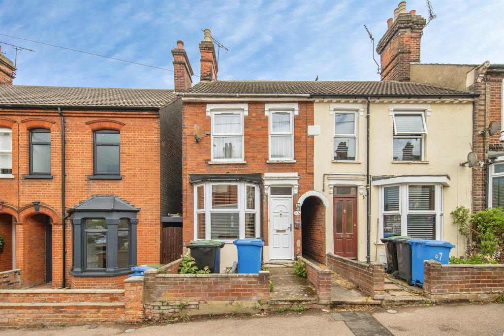 2 bedroom end of terrace house for sale