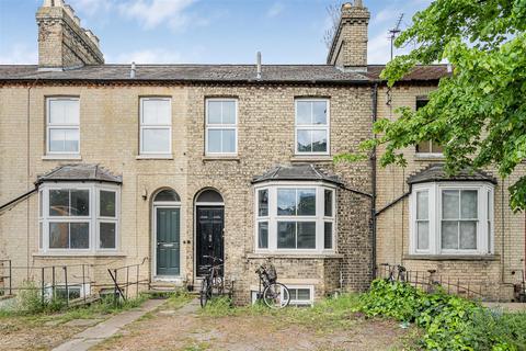 3 bedroom terraced house for sale, Hills Road, Cambridge CB2