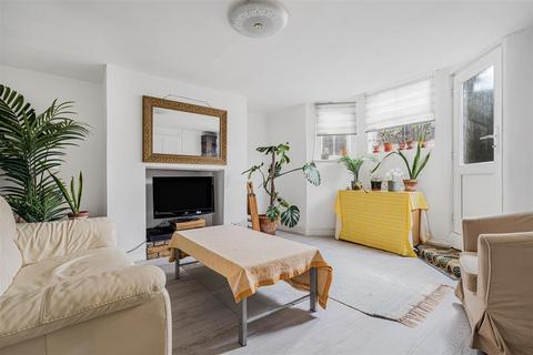 3 bedroom terraced house for sale, Hills Road, Cambridge CB2
