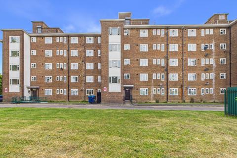 2 bedroom apartment for sale, Thanington Court, London SE9