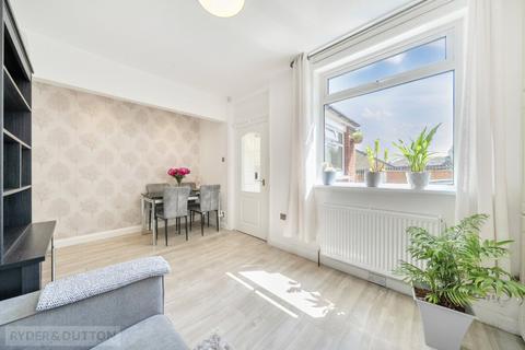 3 bedroom terraced house for sale, Hawthorne Terrace, Crosland Moor, Huddersfield, West Yorkshire, HD4