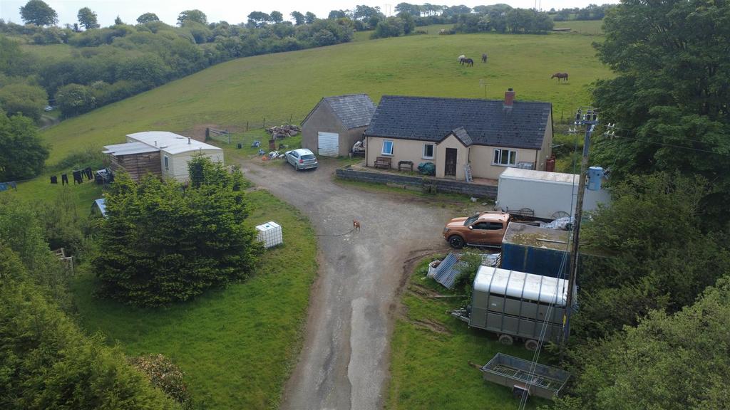 3 Bedroom Property Near Talgarreg, Llandysul
