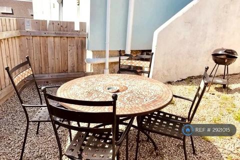 1 bedroom in a flat share to rent, Penwerris Farm, Falmouth, TR11