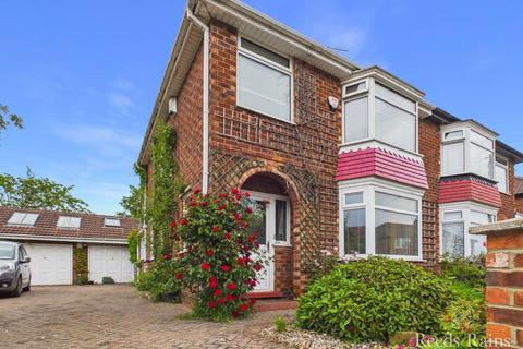 Semi-detached house - Heythrop Drive, North Yorkshire TS5