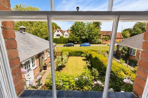 2 bedroom cottage for sale, Marigold Cottage, The Green, Alveston
