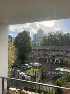 1 bedroom in a flat share to rent, Canton Street, London, E14