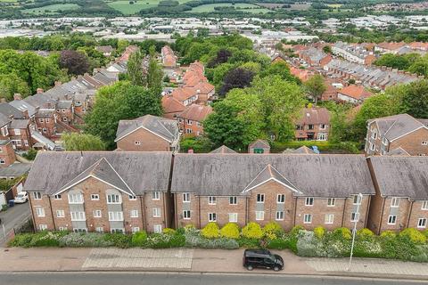 2 bedroom flat for sale, Forster Court, Gateshead NE9