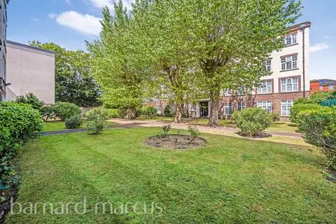 Studio to rent – pohled 5