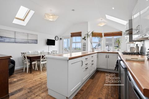 3 bedroom detached house for sale, Marsh Road, Cowes, Isle of Wight