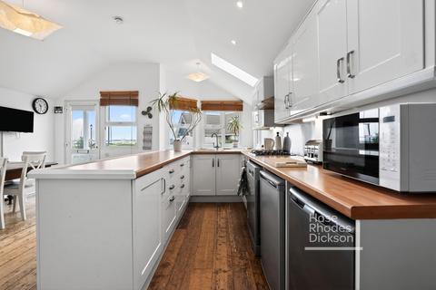 3 bedroom detached house for sale, Marsh Road, Cowes, Isle of Wight