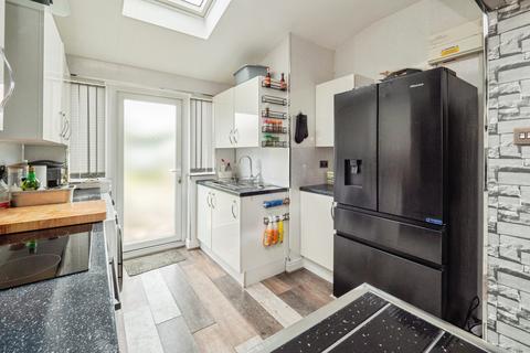 1 bedroom ground floor maisonette for sale, Hedgerow Court, Hull, HU6