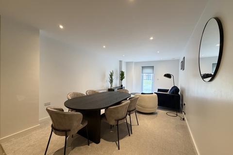 3 bedroom flat to rent, Block B, Bridgewater Wharf, Ordsall Lane, Salford, M5 3WH